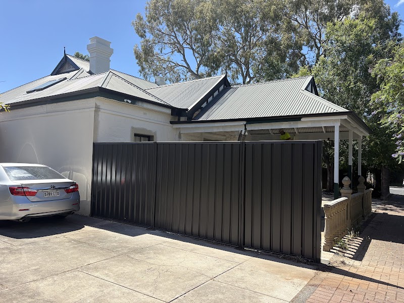 Abode Fencing Adelaide fencing work in Melrose Park