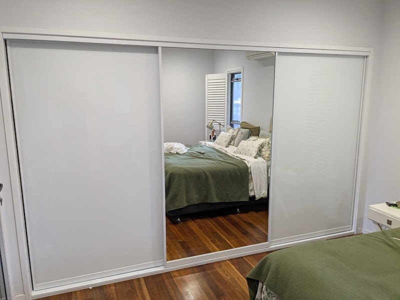 Breeze Glass glass & glazier work in Eatons Hill