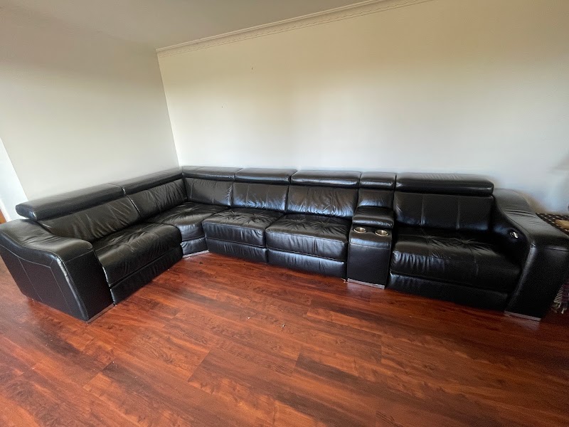 Carpet Ninja and Pest Control Gold Coast carpet cleaning work in Surfers Paradise