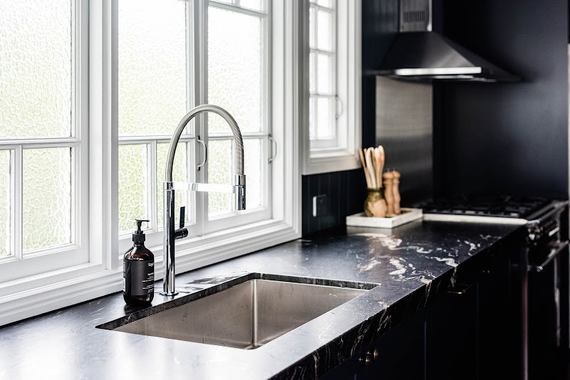 Comoda Design & Renovation kitchen renovation work in Hawthorne
