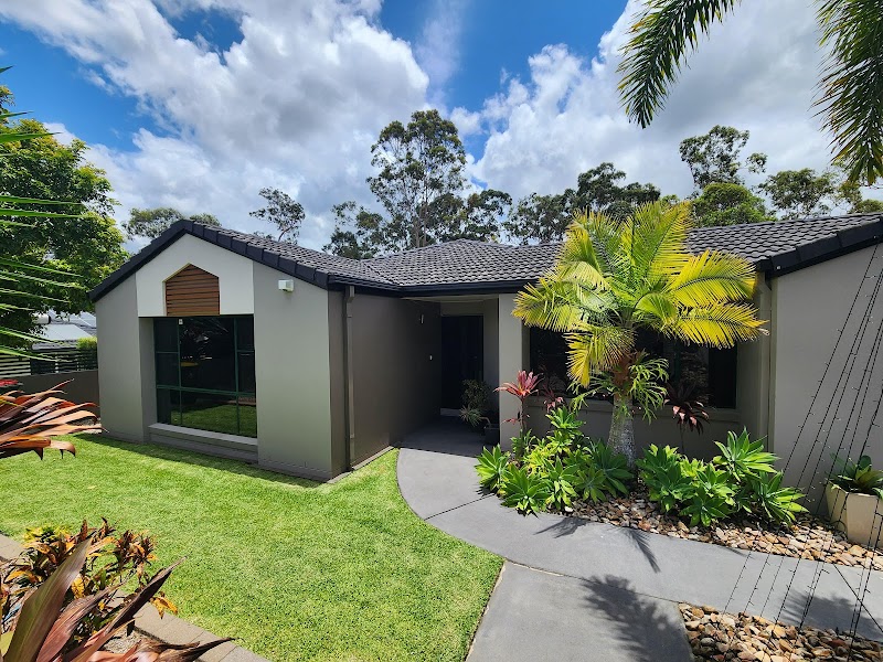 Glass Tinting Solutions Brisbane window tinting work in Seventeen Mile Rocks