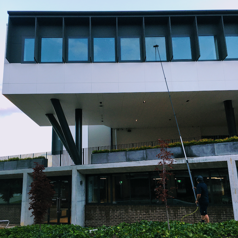 JC Gutter Cleaning gutter cleaning work in Elanora