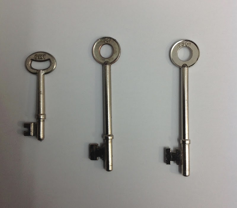 Locktight Security Locksmiths locksmith work in Mermaid Beach