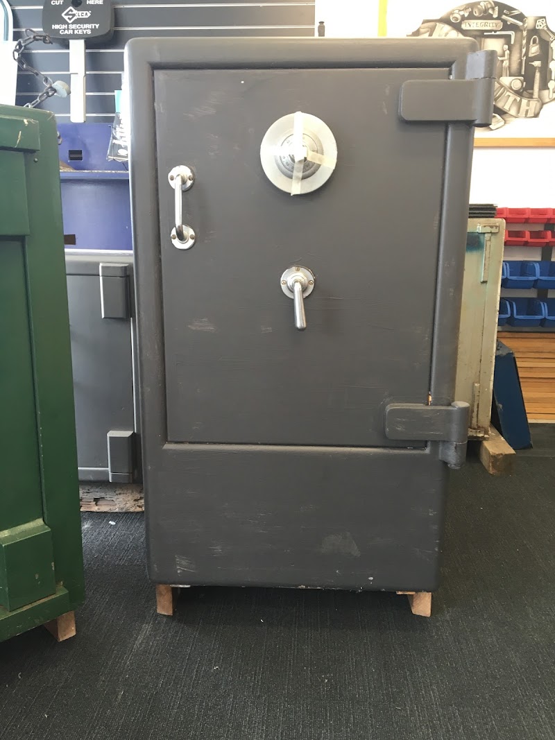 Locktight Security Locksmiths locksmith work in Mermaid Beach
