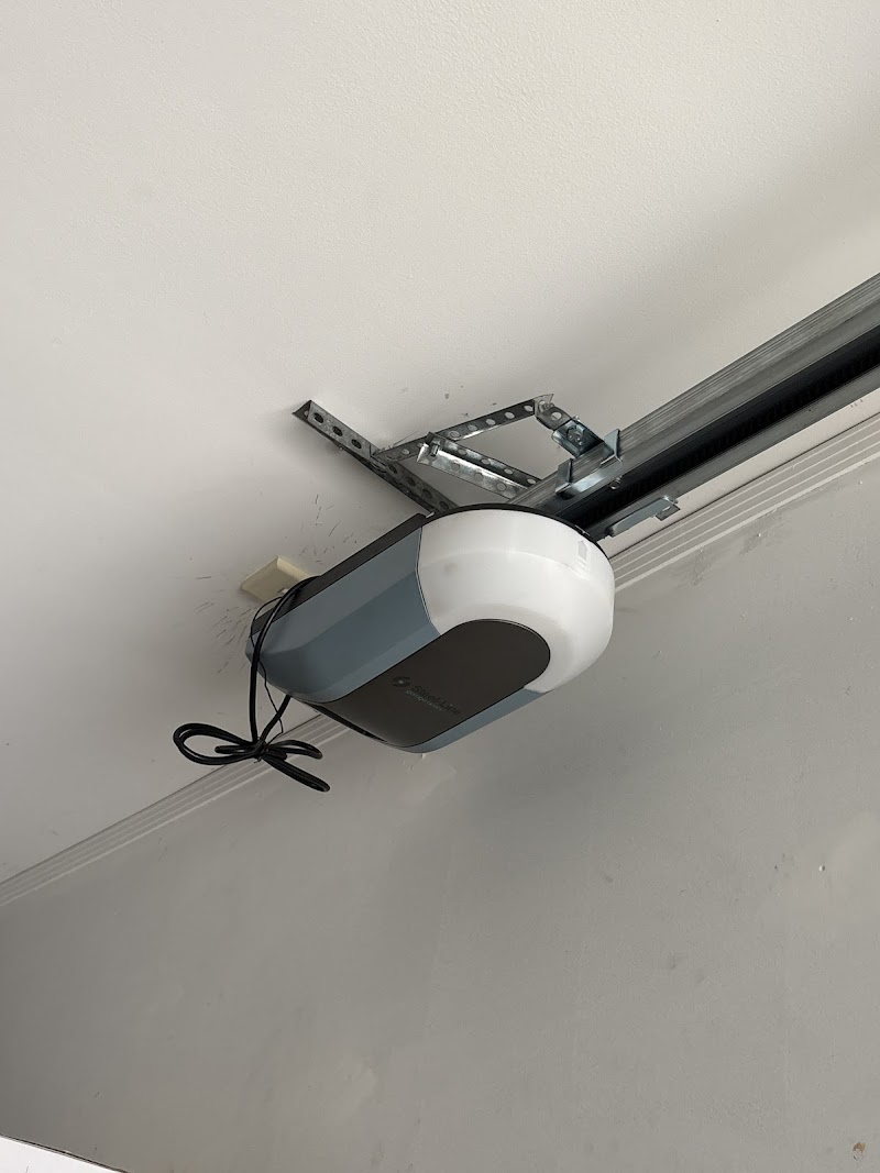 Mastertech Doors garage doors work in Varsity Lakes