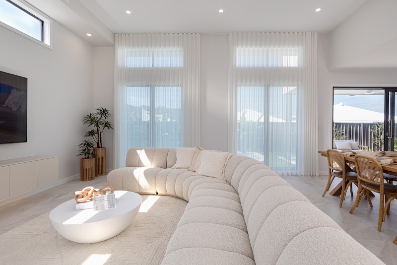 Miss Curtains Gold Coast curtains & blinds work in Arundel