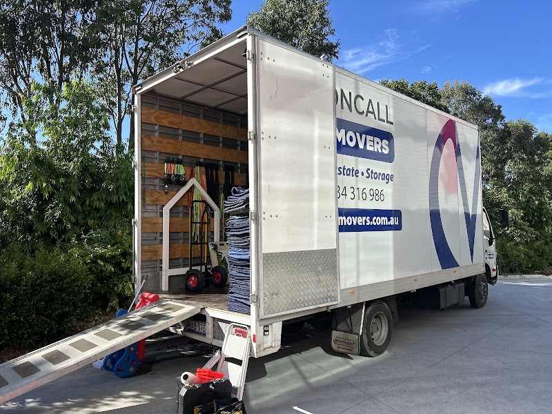 Oncall Movers removalist work in Labrador