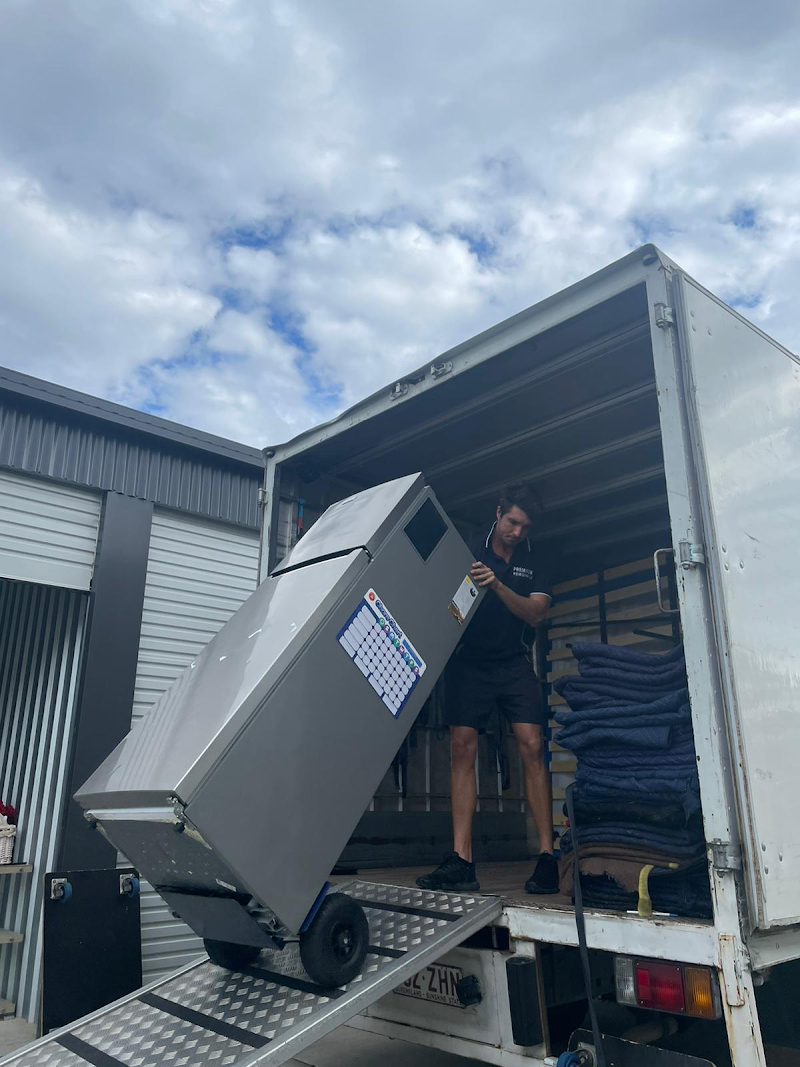 Premium Gold Coast Removals removalist work in Surfers Paradise