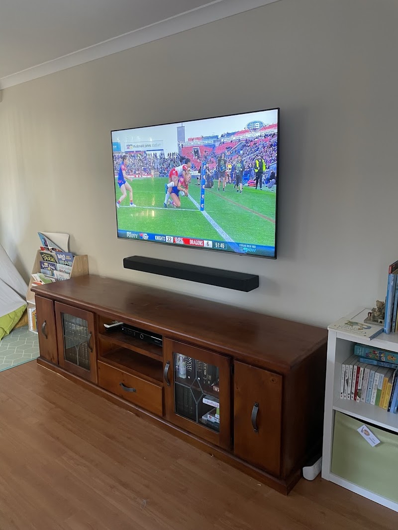 Vanum Electrical electrician work in Surfers Paradise